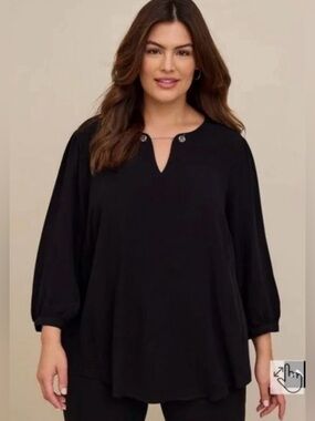 Torrid Black blouse size 2X